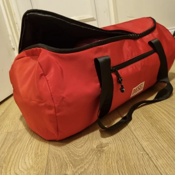 Diesel Men’s Duffle Bag Duffle Gym Bag travel sport holiday weekend travel bag - Picture 11 of 14